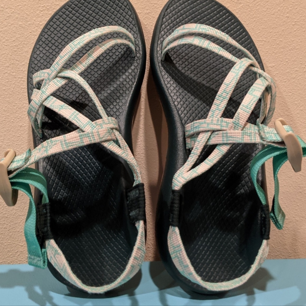 Chaco Sandals, Turquoise Blue, Women's Size 8M.